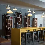 Check & Hotel