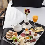 Check & Hotell 4*