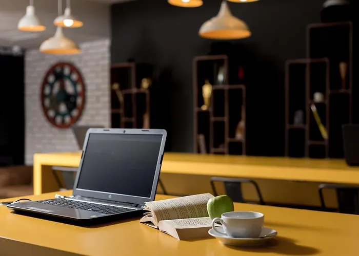 Szálloda Check & 4*