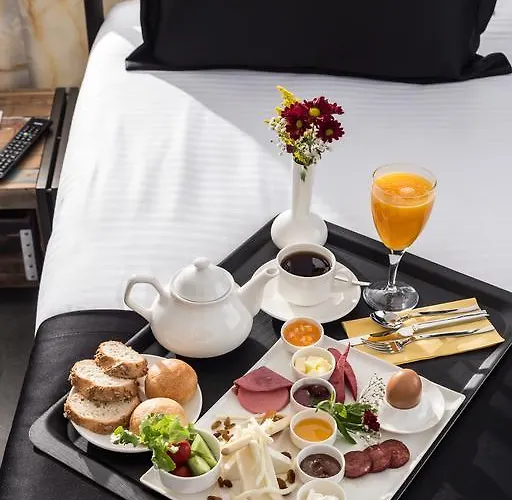 Check & Szálloda 4*