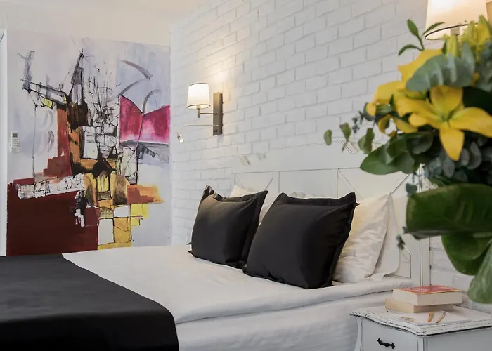 Szálloda Check & 4*