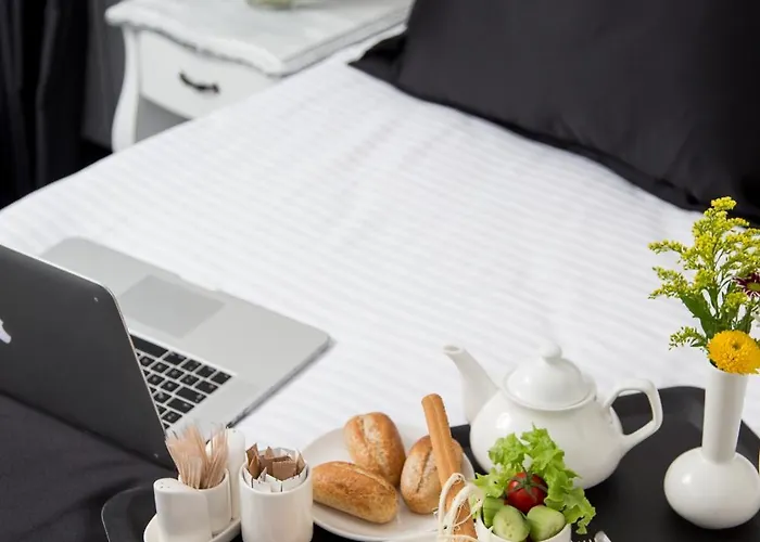 Check & Szálloda 4*