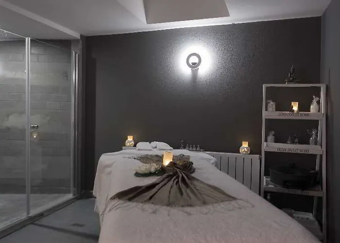 Check & Szálloda 4*