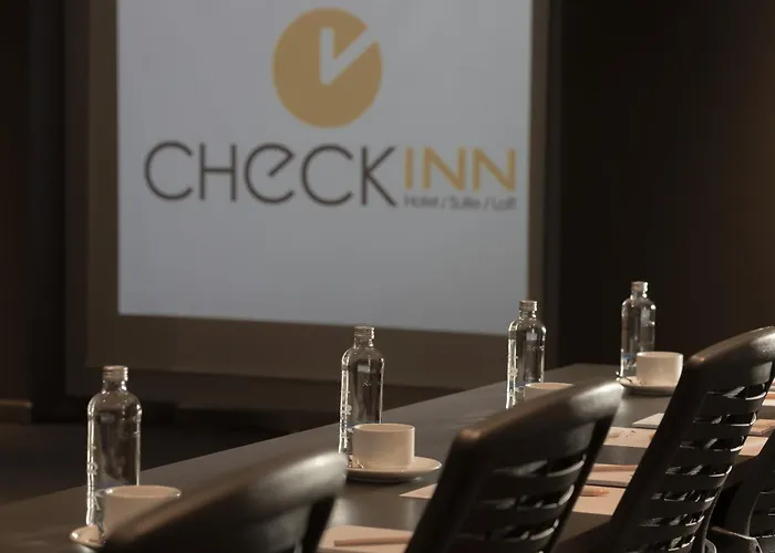 Szálloda Check & 4*