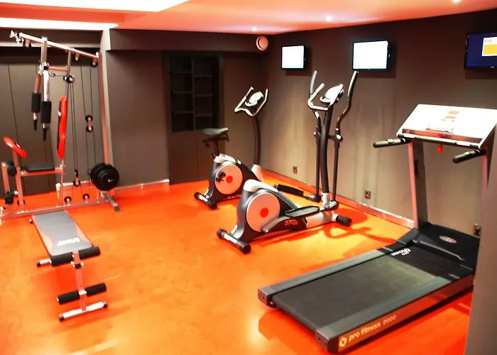 Szálloda Check & 4*