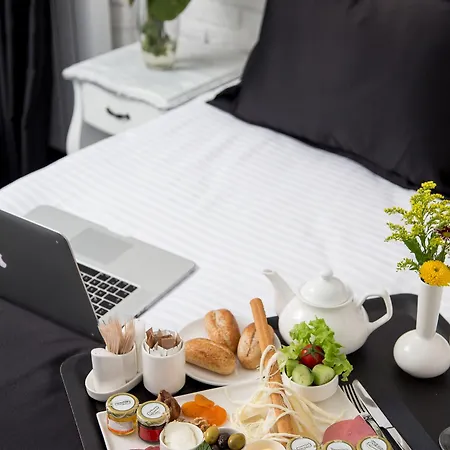 Check & Hotel 4*